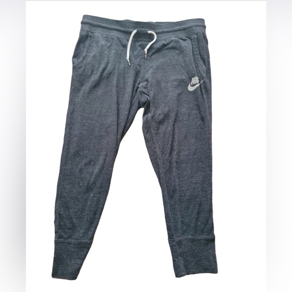 Nike Women’s sweat pants, size Large. - Picture 1 of 3